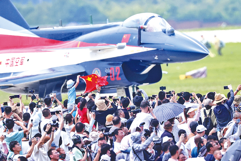 男生跟女生操在网站免费看长春航空展迎来首个公众日